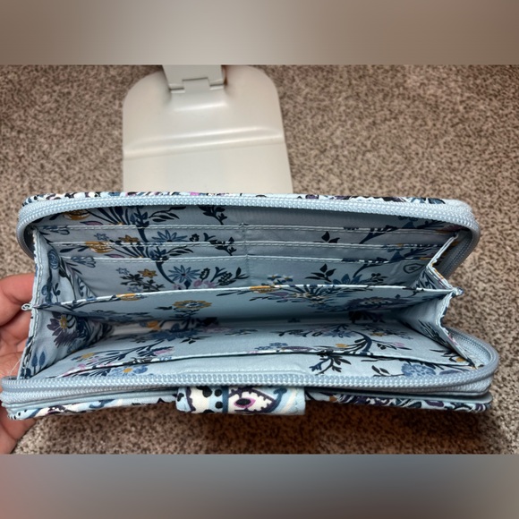 Vera Bradley RFID Turnlock Wallet - Picture 4 of 5